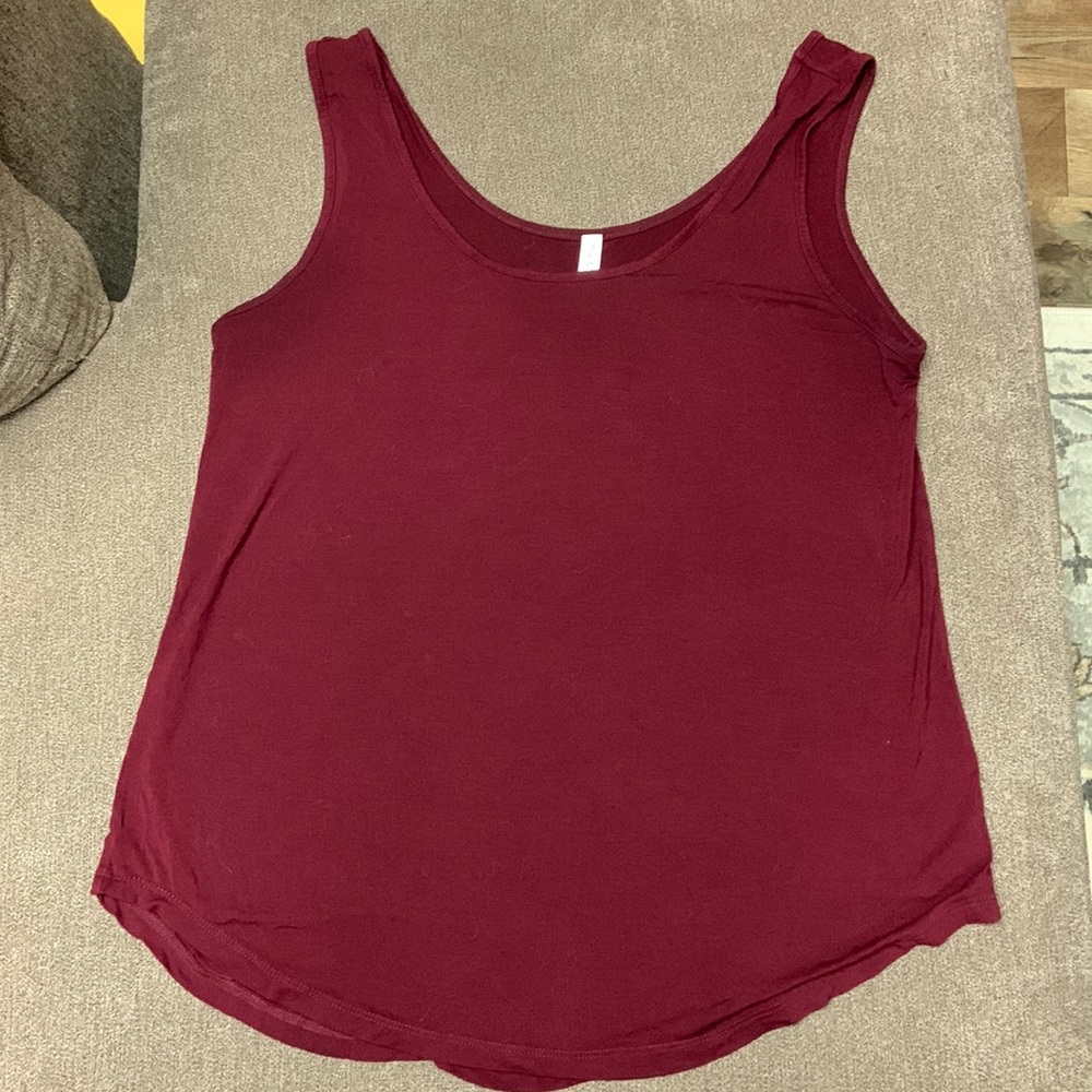 Maroon Tank Top by Mia and Tess, size XL